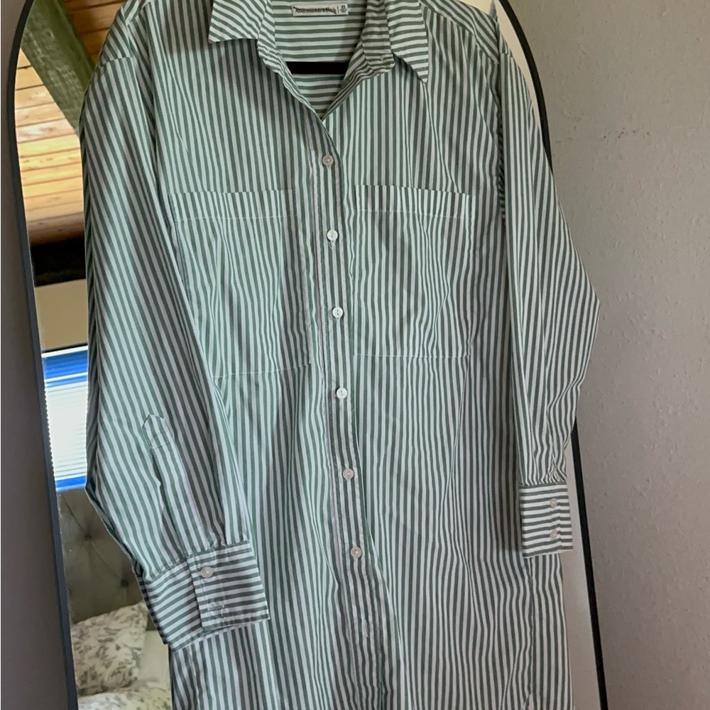 Abercrombie & Fitch  Striped Button Down Shirt